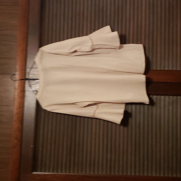 Top - Picture 3 of 3